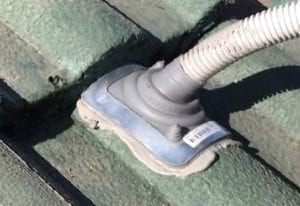 How solar panels are fixed to your roof - tiled